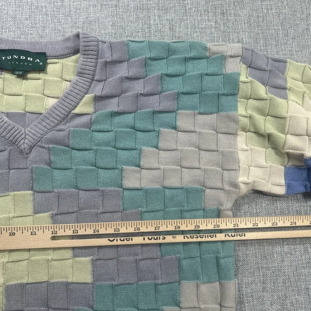 Vtg Tundra Canada Sweater M Geometric 3D Knit Multicolor Mens Cosby Hip Hop - Picture 7 of 9